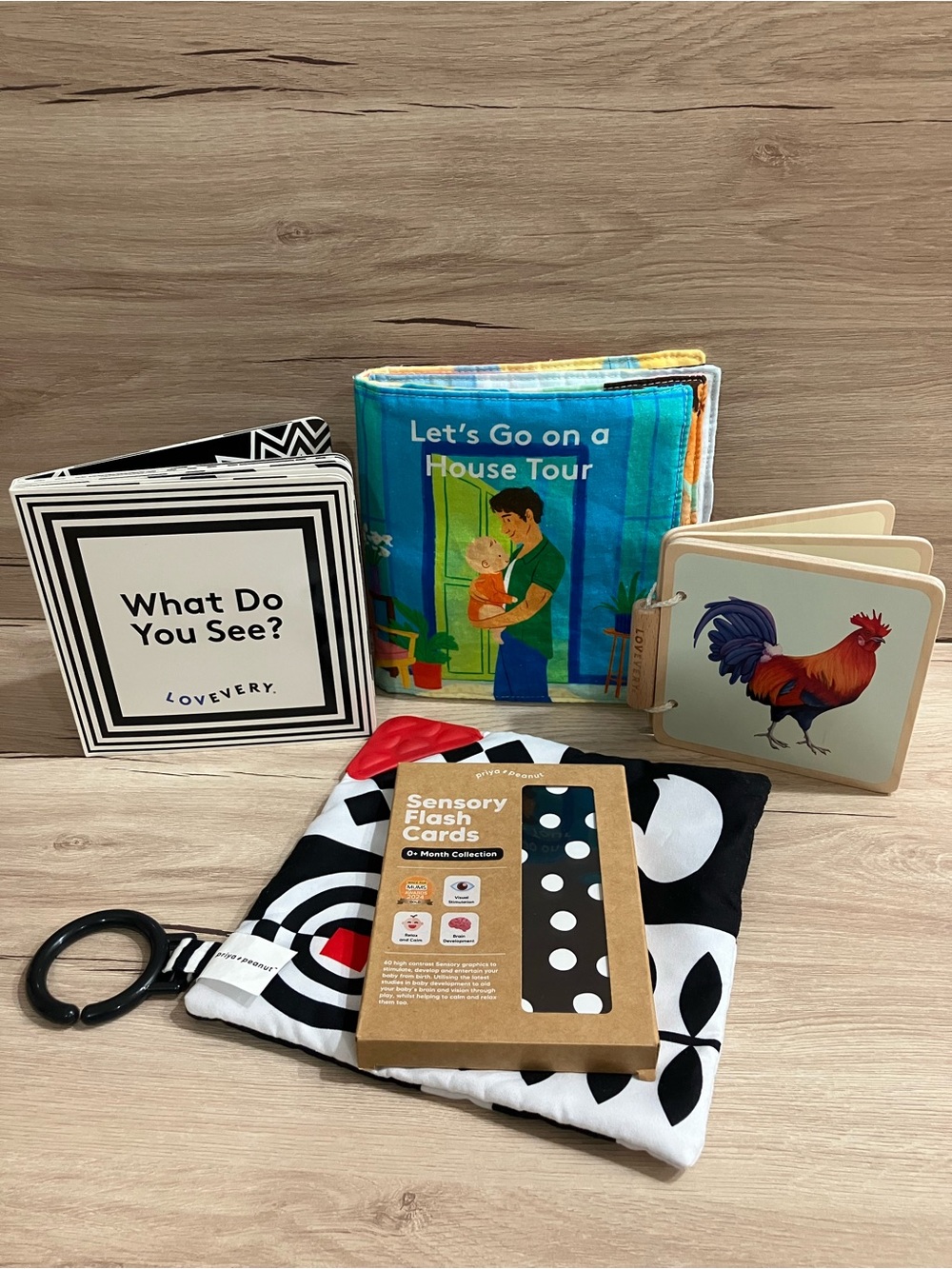 LOVEVERY newborn 0-3 months, 3 Book bundle + bonus UK Award Winning Sensory Toys